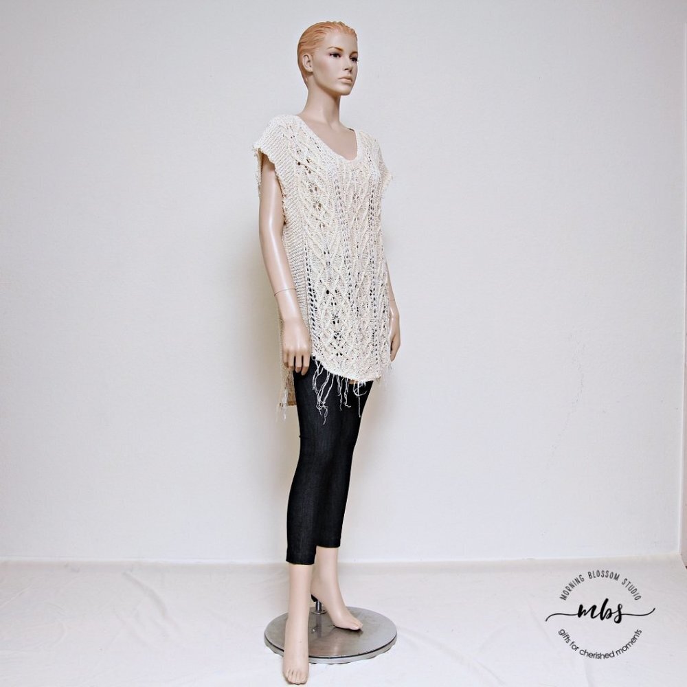 Free People Cable Knit‎ Boho V Neck Fringe Short Sleeve Top
